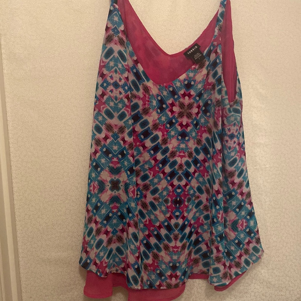 Torrid flowy tank.
